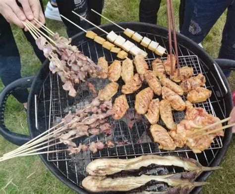 bbqʲô˼ ˼ǻտbarbecueӢĵķʽ